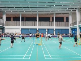 潍坊市银行保险业2025年羽毛球赛圆满举行