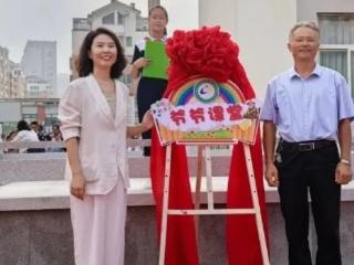 威海经区实验小学“爷爷课堂”开课啦!