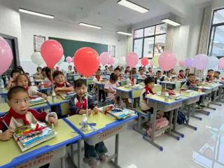 【东西部协作】情系教育！广州市南沙区开展爱心捐赠，助力紫云县教育发展