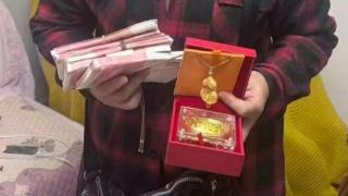 两名“车手”作案即落网，3.5万元与60克黄金被淄博警方拦截(图1)