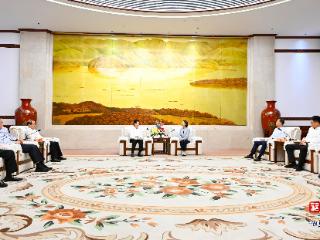 郭宁宁吴贤德与印尼福建社团联谊总会访问团一行座谈交流