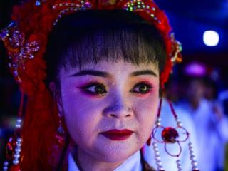 跟着溧庆跑“江湖”——一个月演出48场，连轴转的“戏班子”