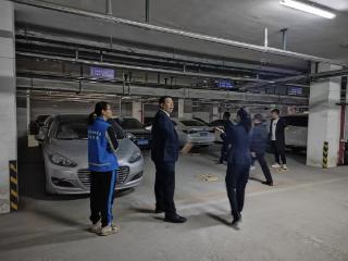 南苑街道凤翔社区：车位漏水惹民愁 社区联动解民忧