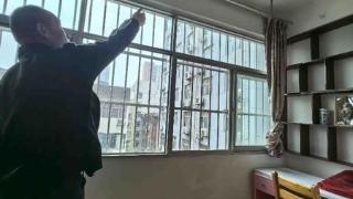 顶层住户雨后“漏水”成常态 物业拒维修 能申请大修基金吗？