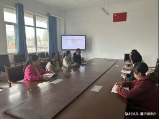 广平镇双庙魏小学召开2025年秋季义务教育资助工作会议
