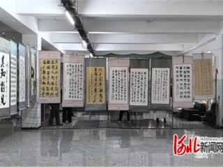 石家庄高新区北郄马社区举办书画展