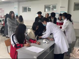 健康护航，守望成长——七院体检科走进德州理工技术技工学校开展学生健康查体活动