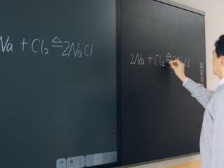 推进“人工智能+教育”，为何要从AI黑板入手？
