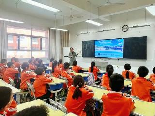 临沂第四实验小学开展“青柠计划”校园普法教育宣传活动