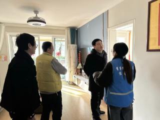 吴泰闸社区网格+退役军人联动织密辖区安全宣传网