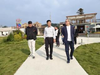 薛家岛街道人大工委：走访露营地察民情，“微询问”座谈解交通难题