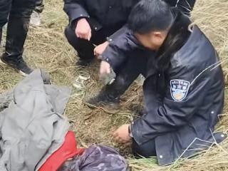 派出所所长回应找到4岁女童时落泪：大家伙的努力没白费，我也是两个孩子的父亲
