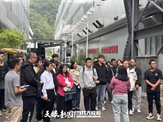 贵阳花溪区举办高校毕业生入企体验活动