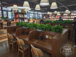 东书房・新华休闲书店：喧嚣都市中的心灵栖息地