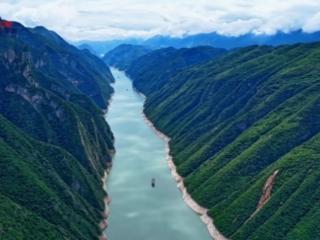“乘奔御风，骑驰三峡” 2025环三峡自行车赛在万州收官