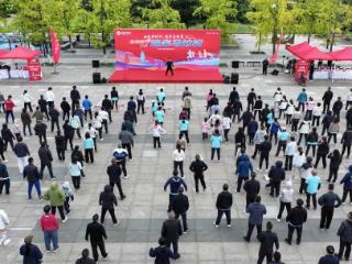 临商银行成功举办“奋进新时代 健步启新篇”迷你马拉松比赛