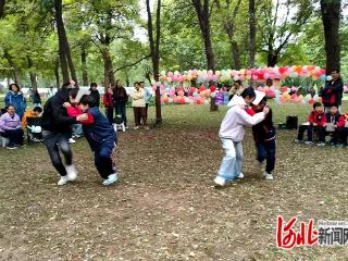 邢台市襄都区晏家屯中学开展亲子同行户外课堂活动