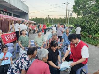 浙江省海宁市万星村：边角余“料”别丢弃 低价值里挖“金矿”