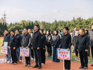 燃情赛场，同心同行！荣成公交集团职工运动会圆满落幕