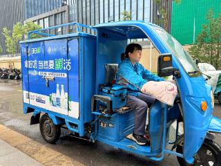 得益乳业5000名投递员的雨中坚守，守护百万家庭“奶瓶子”