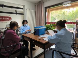 滨州市滨城区市西社区卫生服务中心：暖心接种进社区 守护银龄健康路