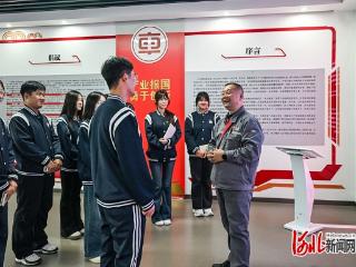 课堂设在车间，用工匠精神点亮梦想——探访“行走的思政课”之三