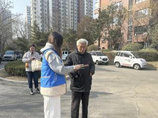 南苑街道南池社区开展文明养犬宣传进社区活动