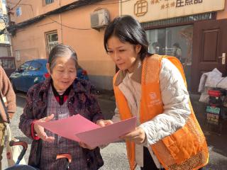 吴泰闸社区开展“政策进网格 养老零距离”宣讲活动