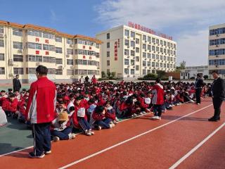 筑牢安全防线！临沂鲁州高级中学开展防震应急疏散演练