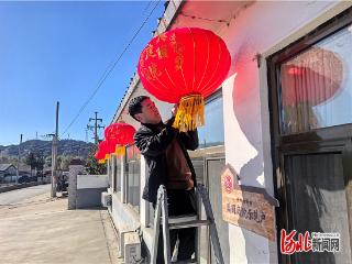 记者走基层｜“美丽庭院”又见花开