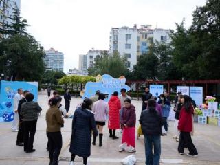 趣味互动学知识 工伤预防入人心 2025济南市工伤预防宣传活动走进市中区二七街道建新社区