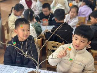 菏泽市牡丹区南城幼儿园开展霜降主题活动 助力幼儿感受节气魅力