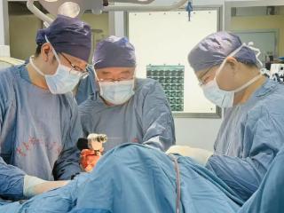 “大医院专家来了，我们在社区看病，也更放心了”