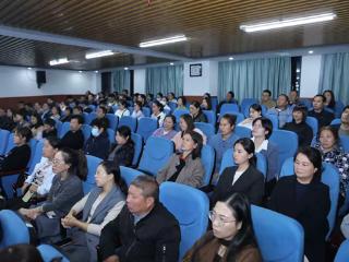 健康向未来 横峰县第一小学家长课助力儿童身心双健