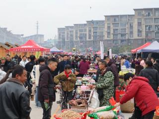 碧江正光街道：办好“社区集市”书写“基层治理”大文章