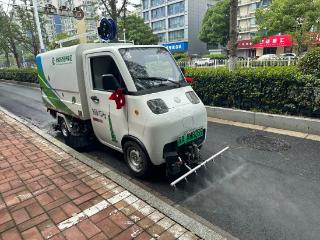 青春华章｜江苏南京：从“一把扫帚”到“人机协同”，环卫也是“技术活”