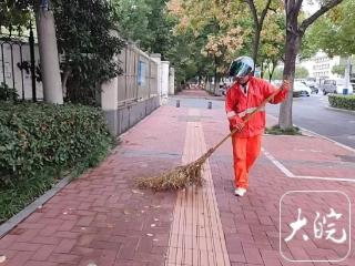 座谈会上，合肥环卫工作者分享故事