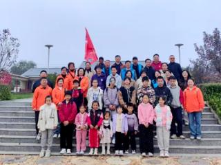 红色基因传薪火 诗情金秋润童心——春泥诗社与爱基金平度服务团“手牵手 让梦想起飞”主题活动成功举行