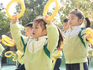 历城区机关第二幼儿园珑城园开展重阳节主题活动