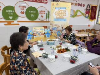 岁岁重阳，今又重阳 彭浦新村街道“六维”服务体系托起银龄幸福梦