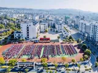 婺源县紫阳第六小学举办第十届合唱节