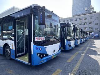 秋韵太原 公交伴您低碳行