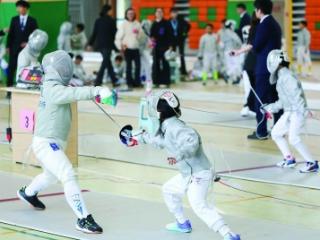 校园击剑联赛“亮剑”