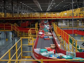 从一件快递的跨省之旅 看“双11”背后的物流速度