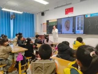 莱州市卫生健康局在莱州一中附属学校组织开展健康讲座