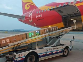 破局香港高价蟹难题 京东超级供应链打造“产地-门店”空运直达新模式