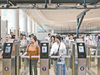 在厦门2个口岸“刷脸”智能通关 人均不超过10秒