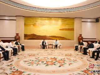 郭宁宁与新疆奇台县党政代表团座谈交流