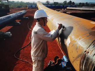 中国石油天然气管道局：国产管道内弯机成功应用于东非原油管道建设