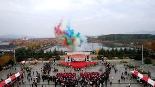 第十六届青岛旧店苹果展示交易会暨第七届文化旅游节盛大启幕